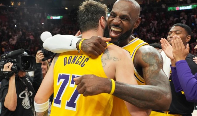 东契奇60分詹姆斯三双+加冕出场王 湖人逆转热火