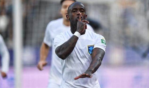 被海港放弃只用30分钟就证明自己 卡隆是个狠角色