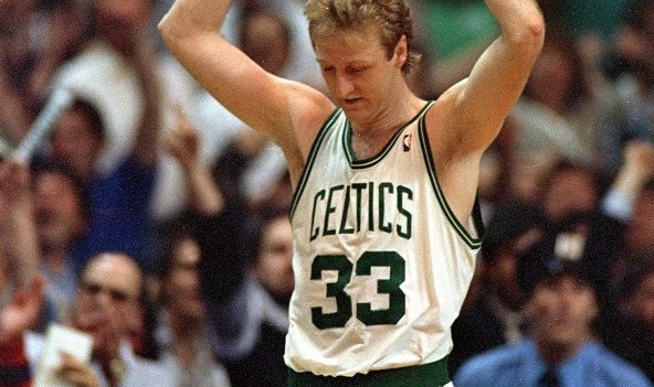 b体育-1985年的今天：伯德狂砍60分7板3助 得分创个人生涯&amp;绿军队史纪录