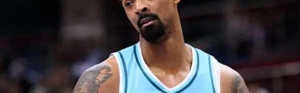 b体育下载-掀翻联盟第4！2名辽粤弃将成功臣，一个6中5砍2双，一个末节12分