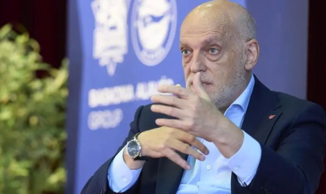 b体育官网-世体：西甲方面从未正式评估23年梅西回归巴萨的薪资